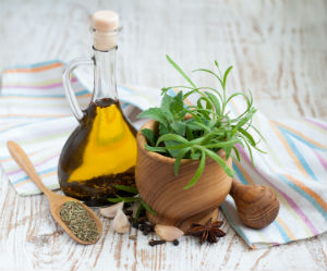 Oregano Oil Is the Powerhouse of Healing Herbs (Video) | Health
