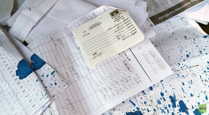 Hillary Clinton “Total Terror” Descends Upon Disabled Mother Who Discovered Her Link To ISIS – WhatDoesItMean