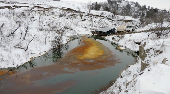 Large Oil Leak in North Dakota Confirms Water Protectors’ Fears — Sputnik International + +