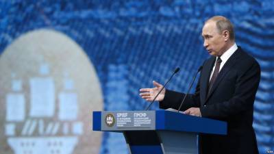 Russia Prepares For Split With International Banking System